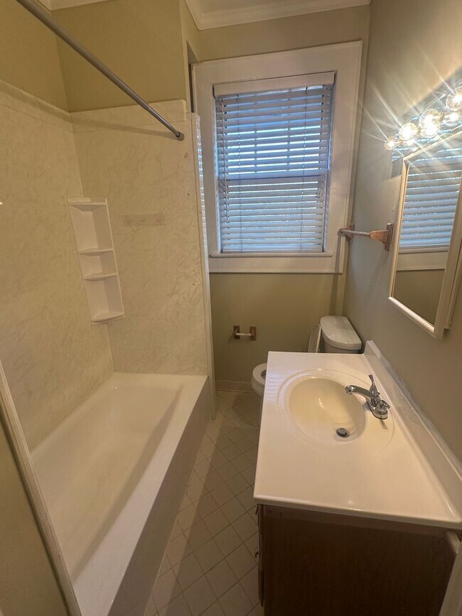 Building Photo - 139-141 S. Pickens Street