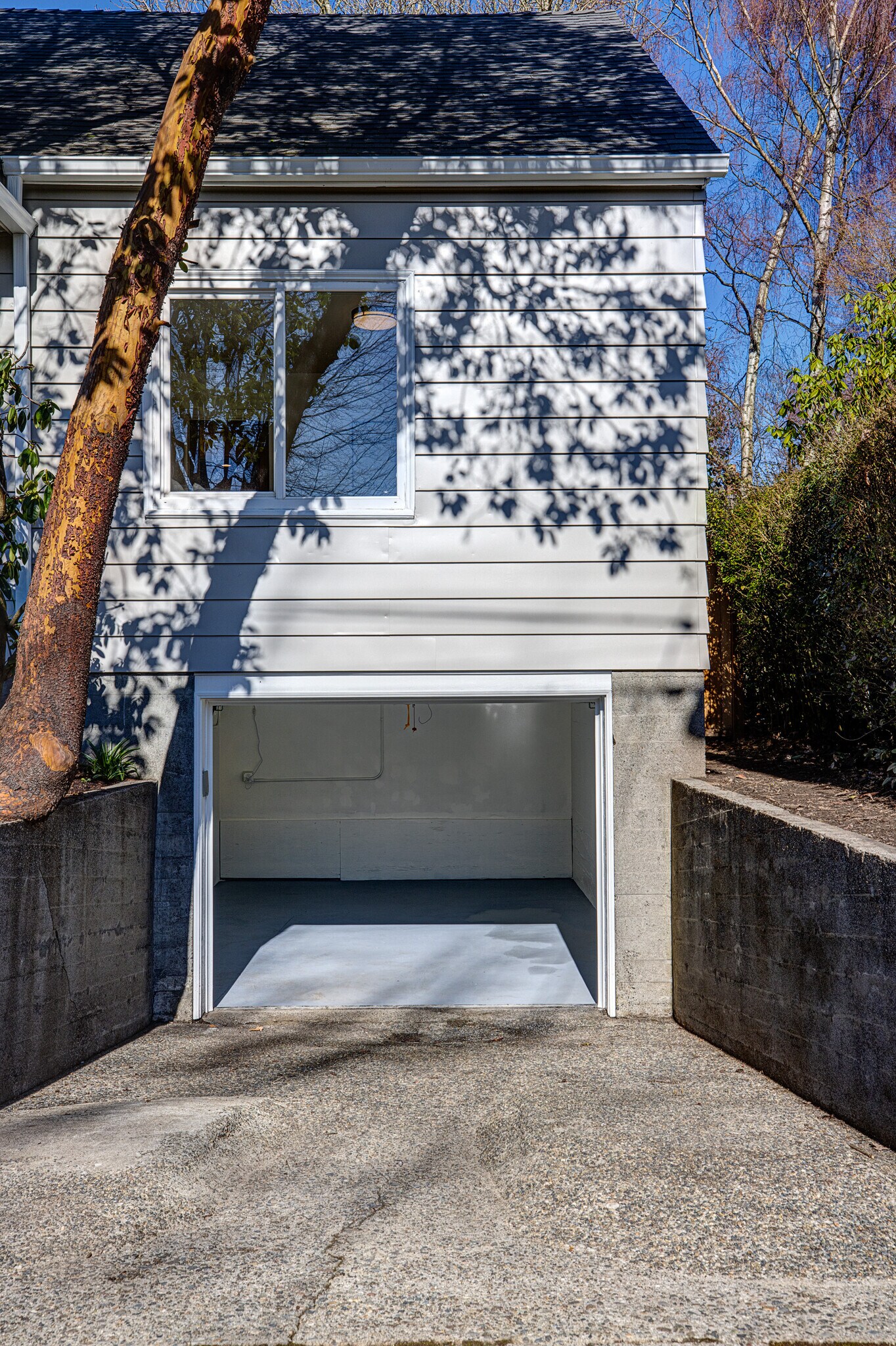 Building Photo - 808 W Armour St