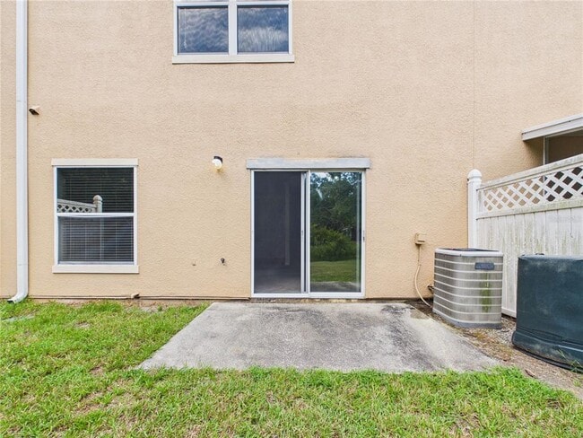 Building Photo - 16310 Fairford Palms Ct