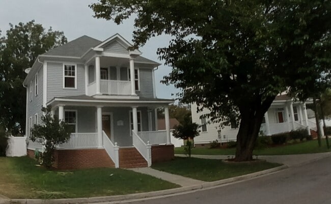 Building Photo - 1230 Booth St