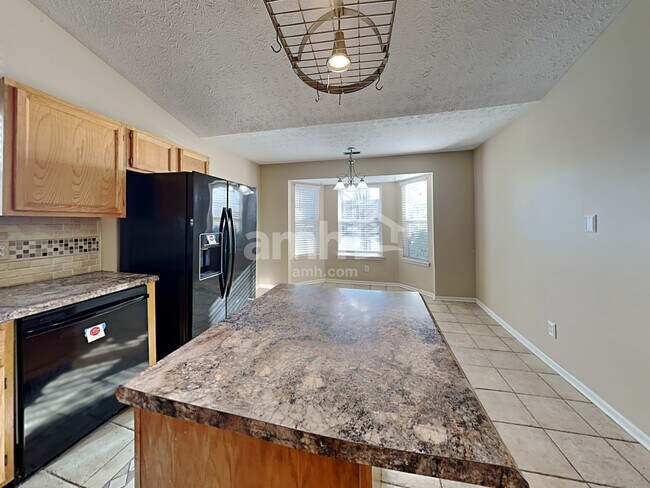 Building Photo - 12124 Laurelwood Dr