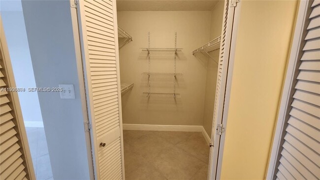 Building Photo - 2351 Douglas Rd