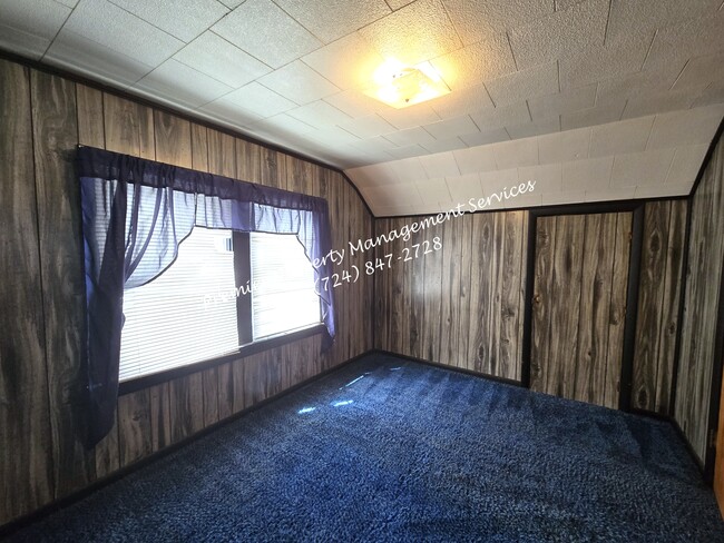 Building Photo - 285 W Jamestown Rd