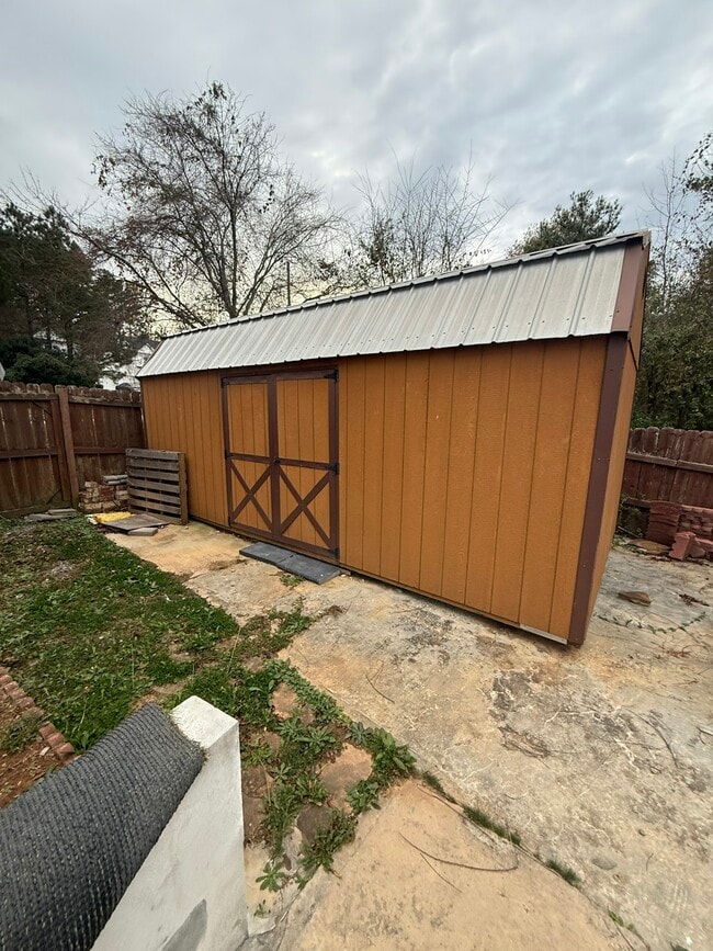 Building Photo - 1439 Alice Ave