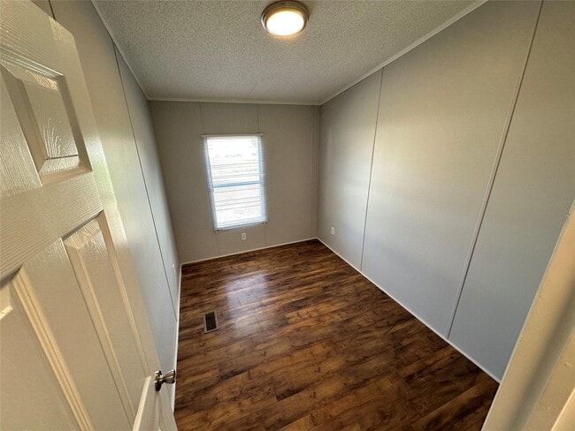 Building Photo - 30841 Clyde Ln