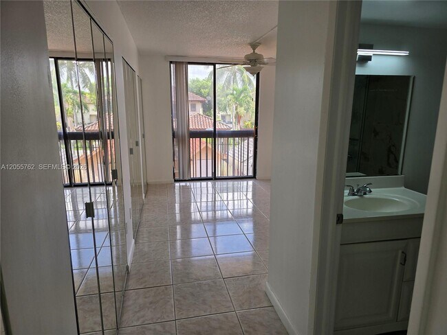 Building Photo - 12230 SW 16th Terrace