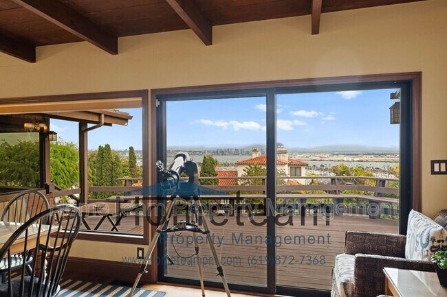 Building Photo - 746 Armada Terrace