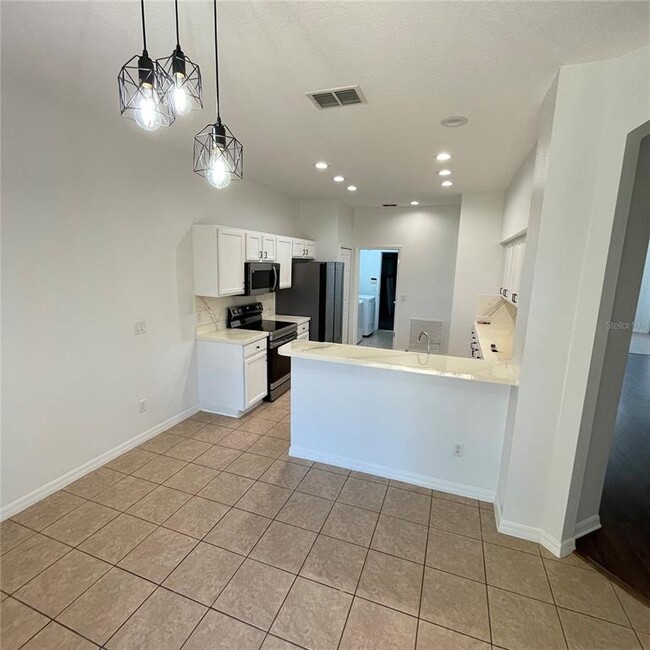 Building Photo - 10007 Scottish Pines Ct