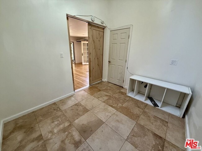 Building Photo - 2830 Glendon Ave