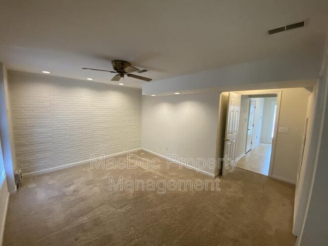 Building Photo - 4204 Apgar Ct