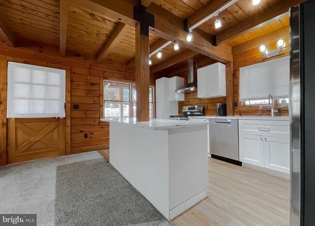 Building Photo - 23581 Belmar Dr