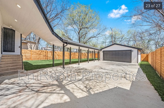 Building Photo - 3329 Hemphill St