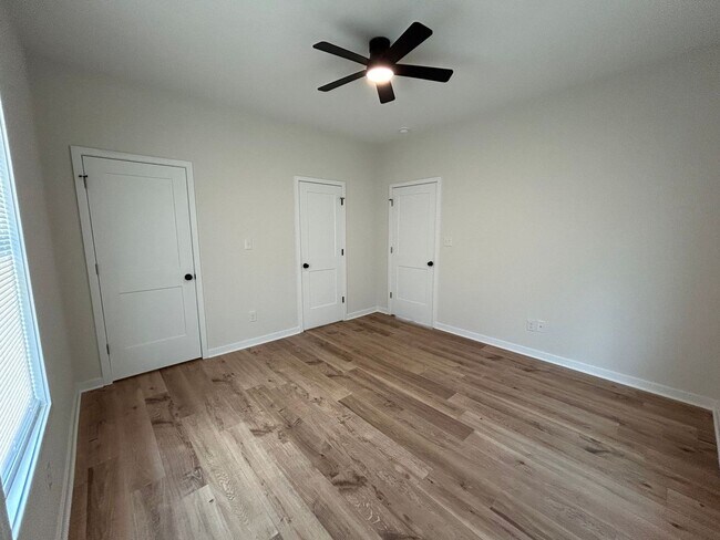 Building Photo - NEW CONSTRUCTION PRE-LEASING FOR AUGUST 2026!