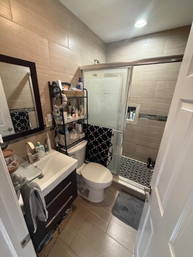 Bathroom - 1122 N 4th St