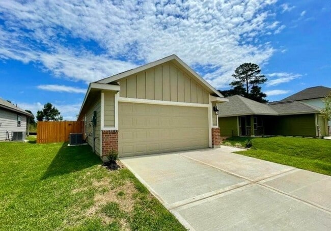 Building Photo - 13010 Sorrento Bay Dr