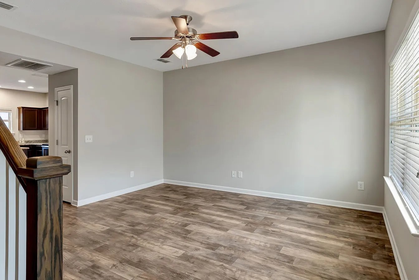 Building Photo - 1752 Sprucedale Dr