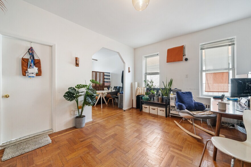 Building Photo - 114 Terrace Pl