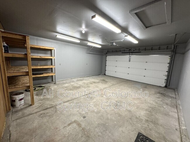 Building Photo - 3525 Fair Dawn Dr