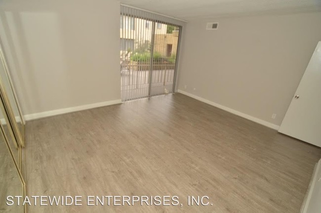 Building Photo - 9015-9015 Burton Way