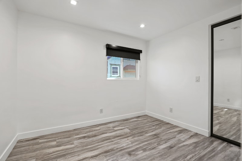 Building Photo - 2814 Sichel St