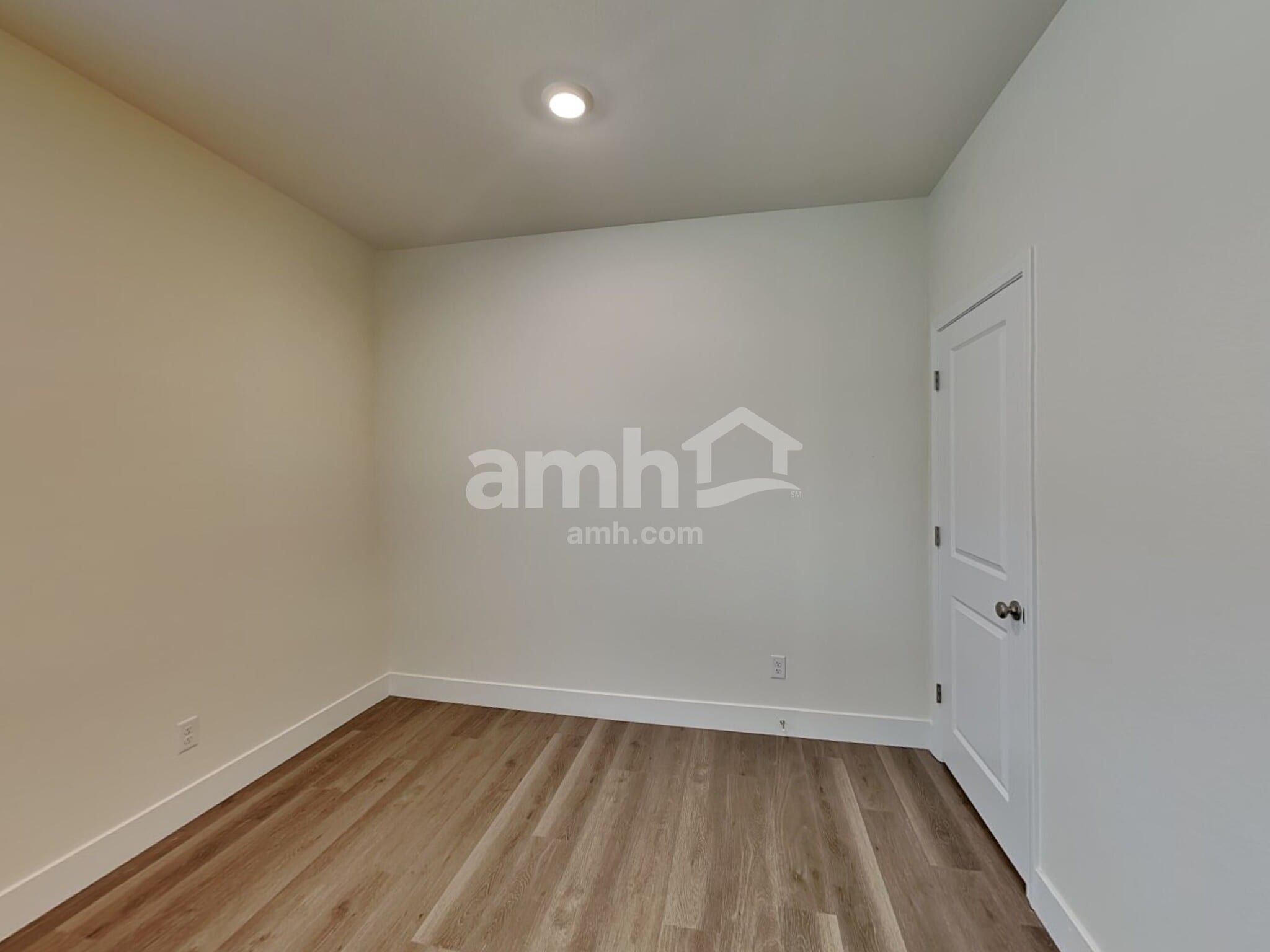 Building Photo - 510 Speckled Orchid Pl