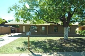 Building Photo - 343 E Bruce Ave