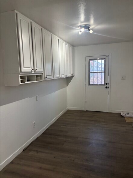 Building Photo - 3903 S Juniper St