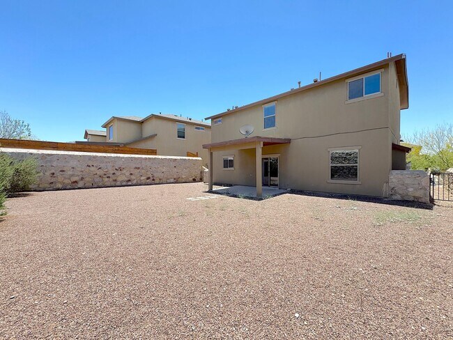 Building Photo - West El Paso 4bed/3bath + office - Refrig ...