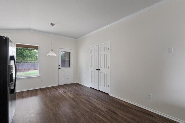 Building Photo - 1106 Canada Wild Dr