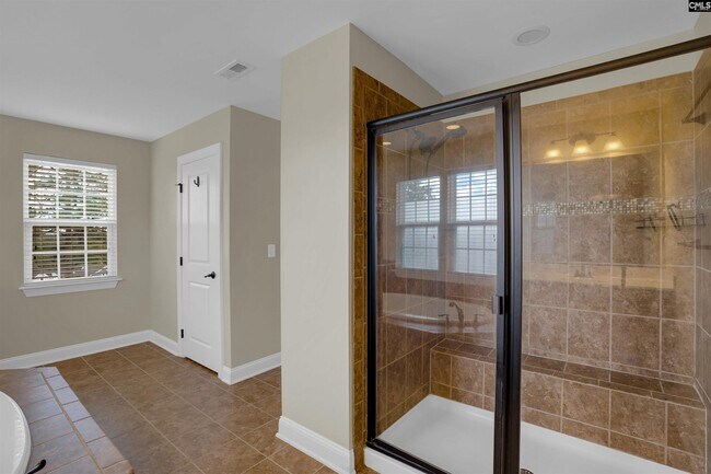 Building Photo - 1340 Beechfern Cir