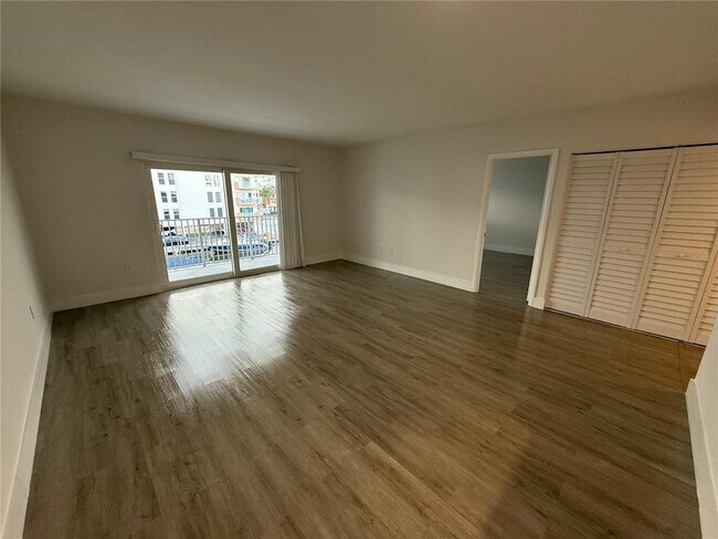 Building Photo - 3626 NE 168th St