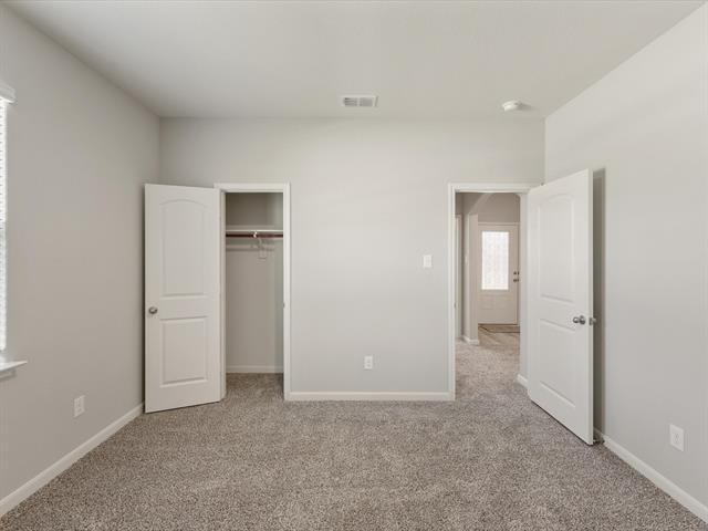 Building Photo - 2113 Erlinda Dr