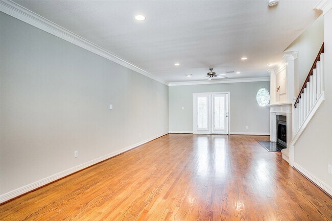 Building Photo - 3610 Gillespie St