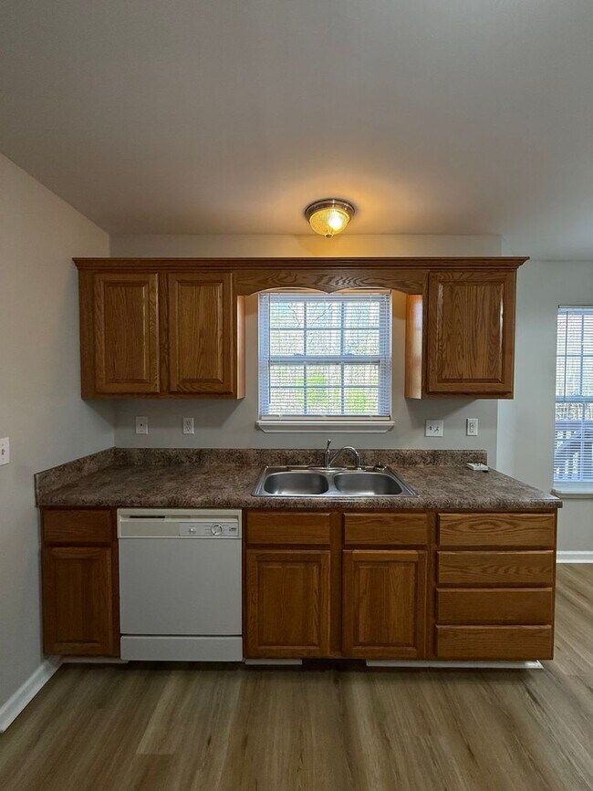 Building Photo - Beautiful House with Privacy