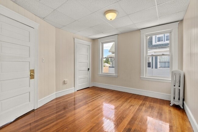 Building Photo - 29 Smith St