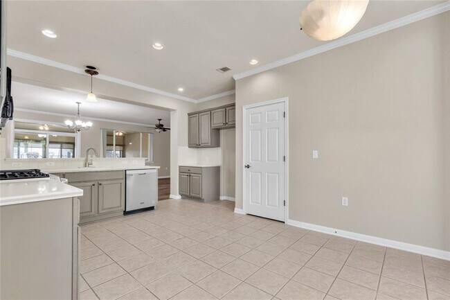 Building Photo - 409 Rio Grande Loop