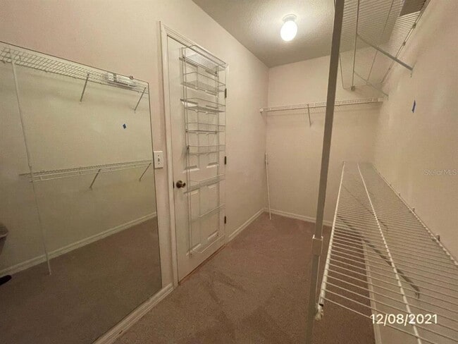Building Photo - 551 Farmingham Ct