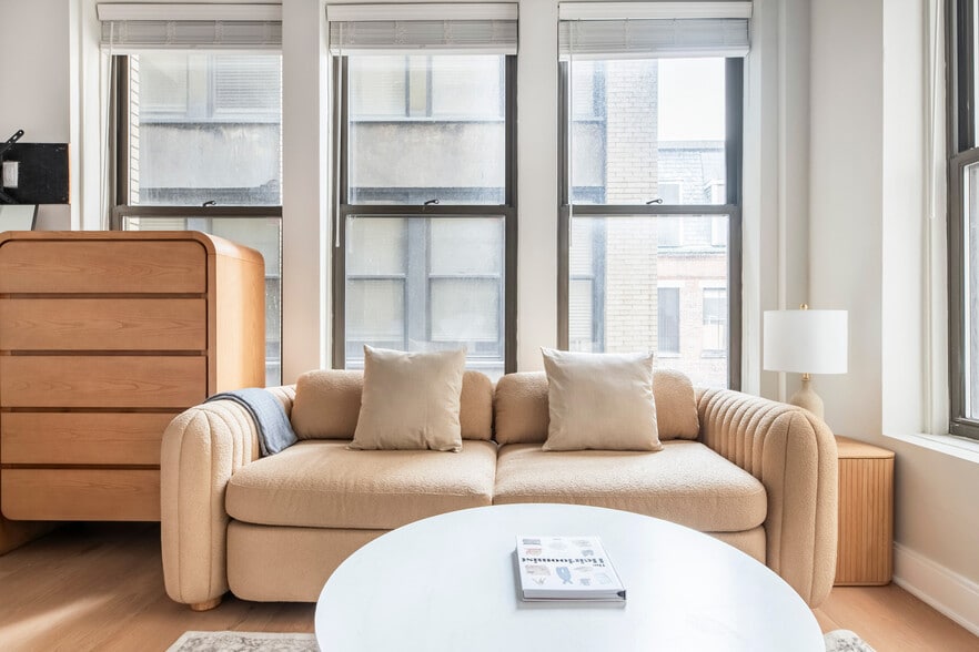 Building Photo - 44 Bromfield St