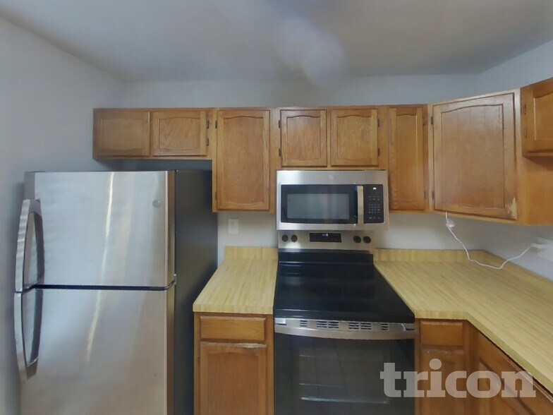 Building Photo - 1277 Collier Ln