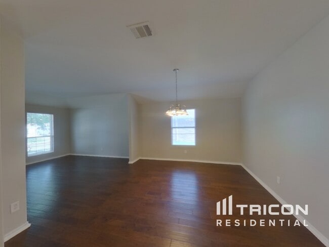 Building Photo - 12801 Carpenter Ln