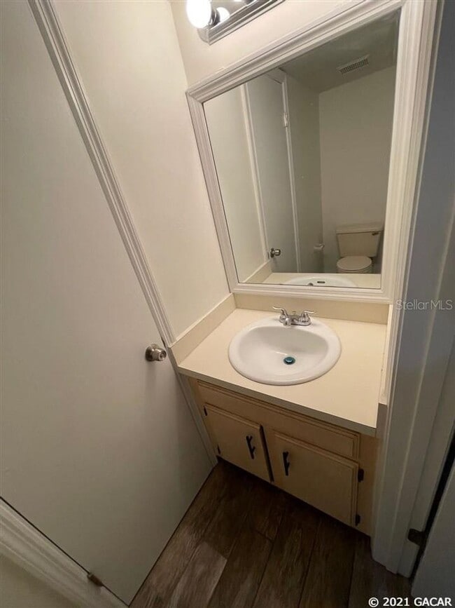Building Photo - 2/2.5 Townhome in Mile Run