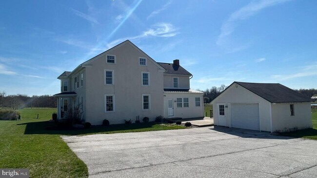 Building Photo - 165 Ammon Rd