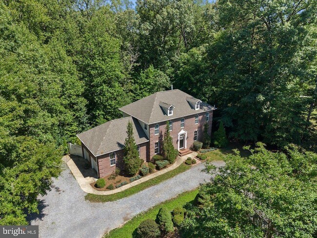 Building Photo - 28920 Livingston Dr