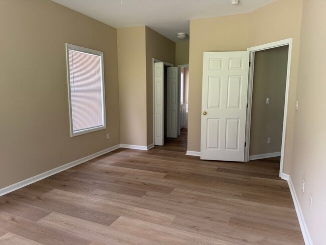 Building Photo - Fully Renovated 2 Bedroom/ 2 Bathroom Home with Garage-Village at Old Towne