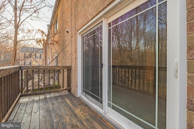 Building Photo - 10661 High Beam Ct