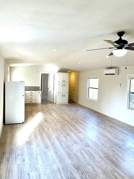 Building Photo - 1009 Pine Eagle Ln