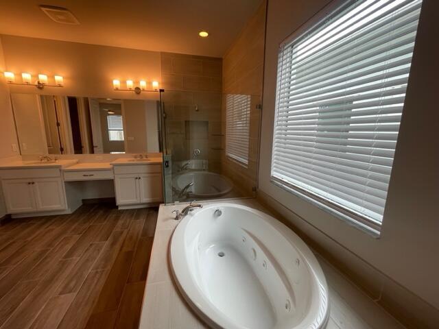 Building Photo - 12420 Nautilus Cir