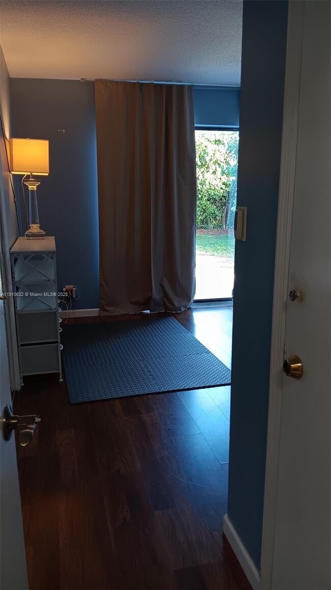 Building Photo - 2560 SW 11th St