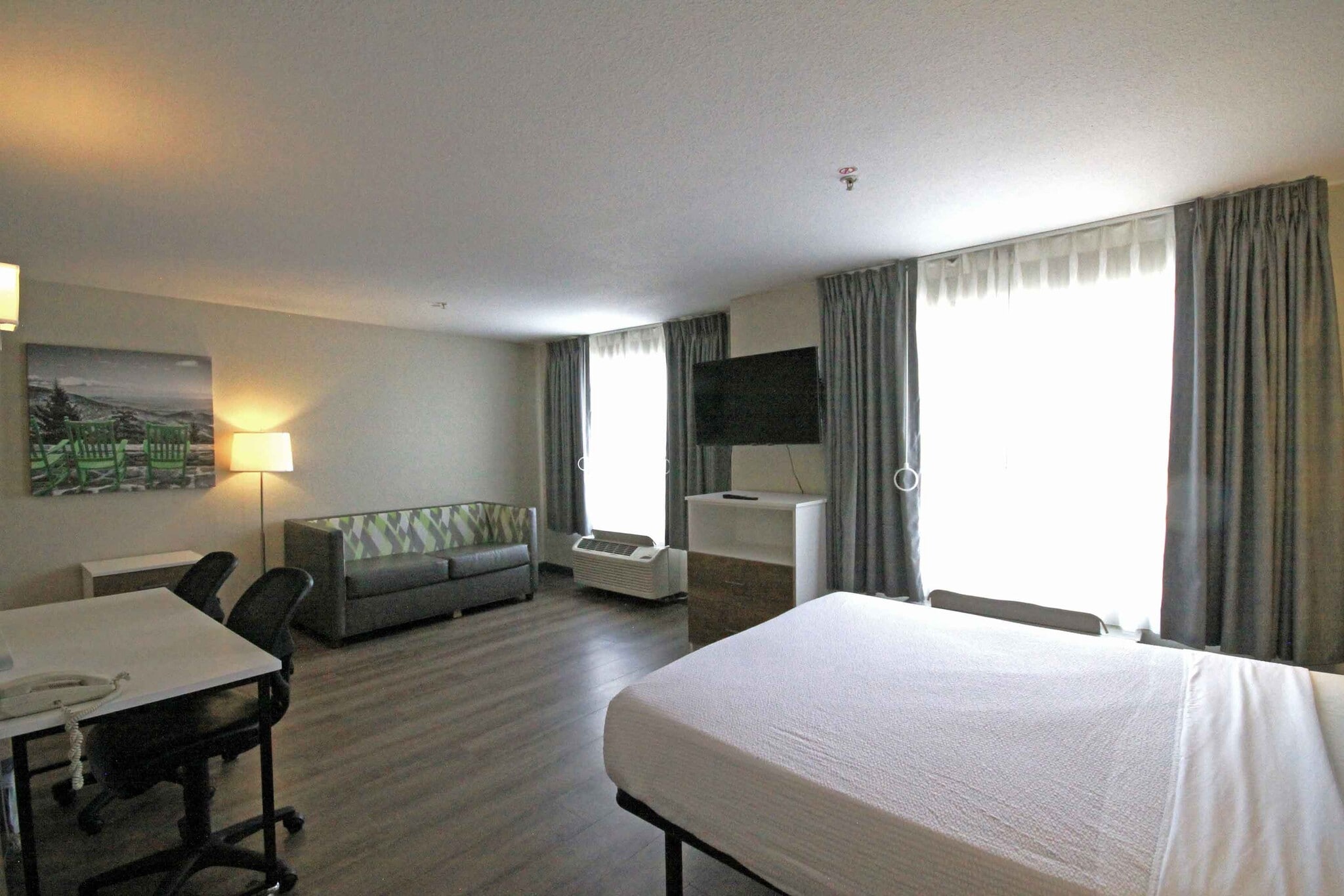 Building Photo - Furnished Studio-Albuquerque - Rio Rancho Blvd.