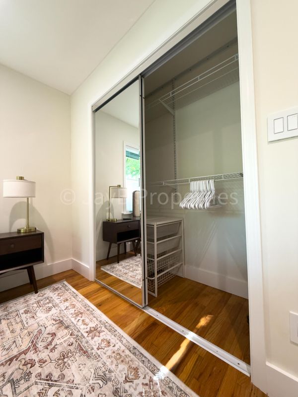 Building Photo - 3169 Cloverhurst Dr